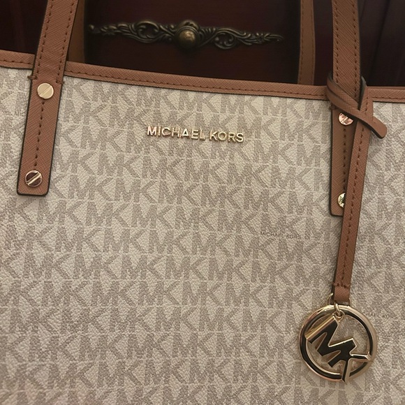 Michael Kors Tan and Cream Signature Tote - Picture 2 of 5
